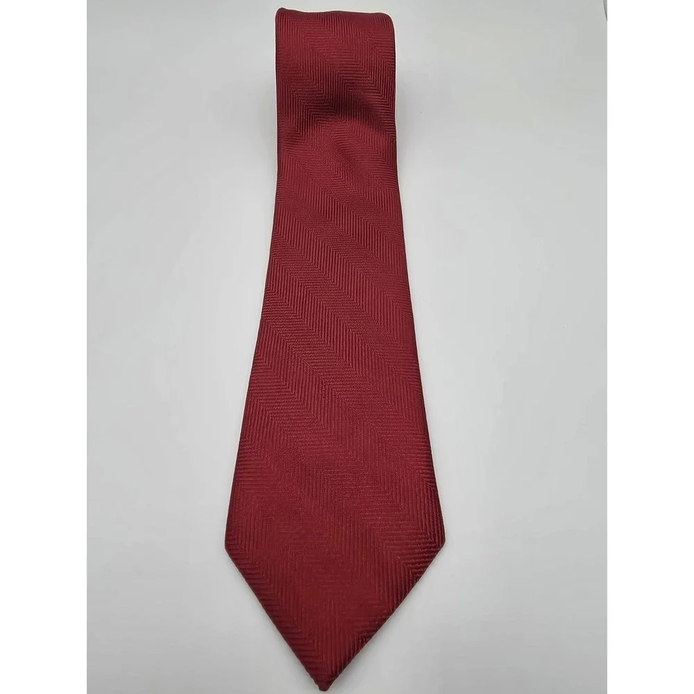 Tommy Hilfiger 100% Silk Necktie Red Tie 57